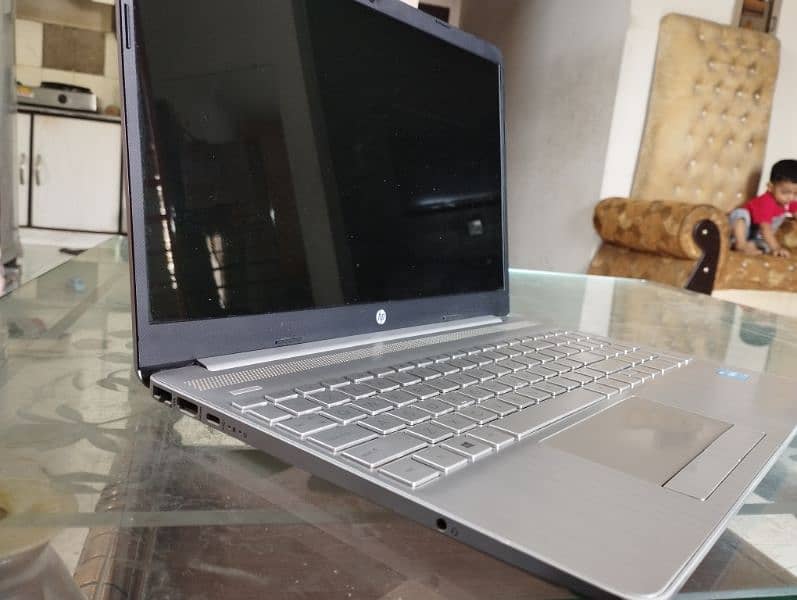 HP core i3 11th generation 24gb ram 256gb ssd 6