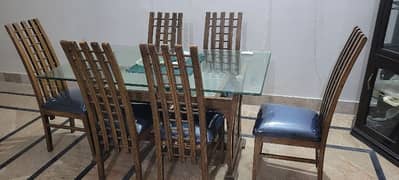 Dining table 0