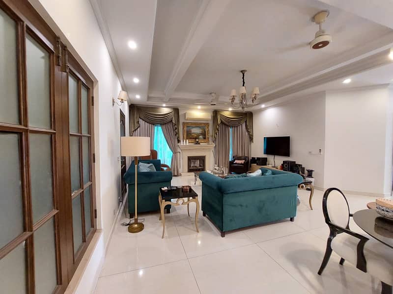 10 Marla Luxurious Bungalow DHA Phase 1 6