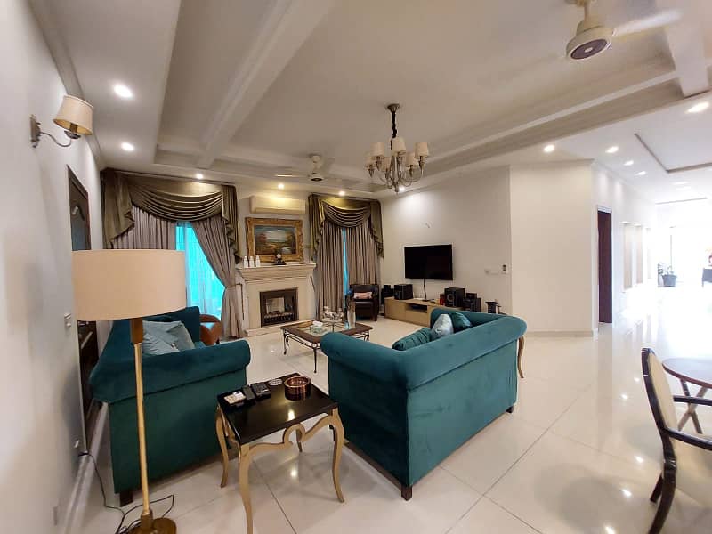 10 Marla Luxurious Bungalow DHA Phase 1 11