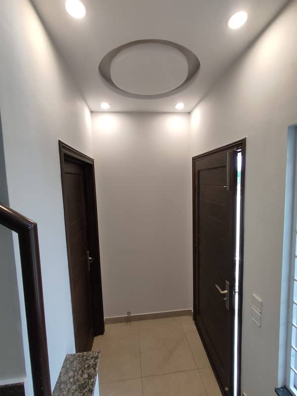 Near To Park 01 Kanal Well Maintained Used House Is Available For Sale In DHA Phase-3 Lahore 14