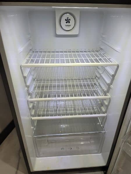 Haier refrigerator 10/10 condition chocolate brown colour 3