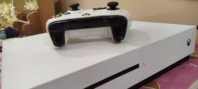 X box one S fresh condition 0