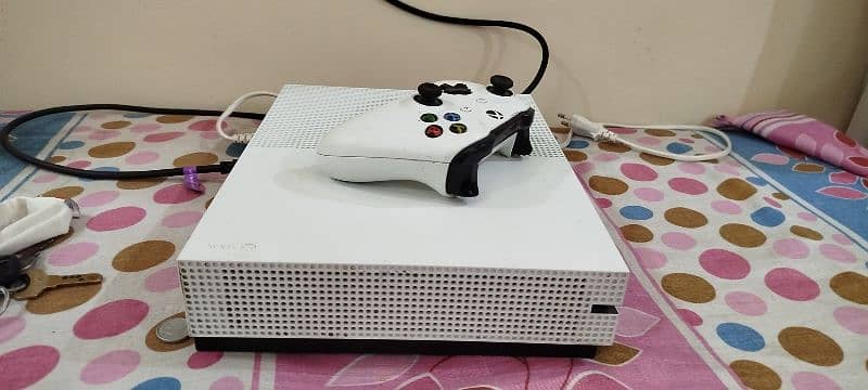 X box one S fresh condition 1