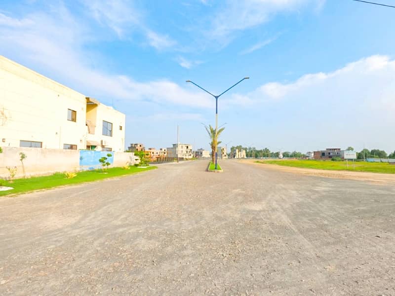 Prime Location Property For sale In Central Park - Block D Lahore Is Available Under Rs. 7700000 1