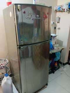 Dawlance Fridge large size Good Condition