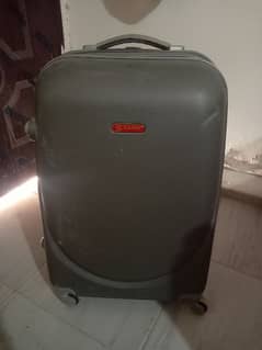 Big Suitcase with 4 Tires and Handle + Carry