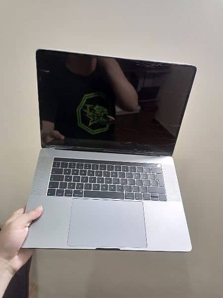 APPLE MACBOOK PRO 2019 1