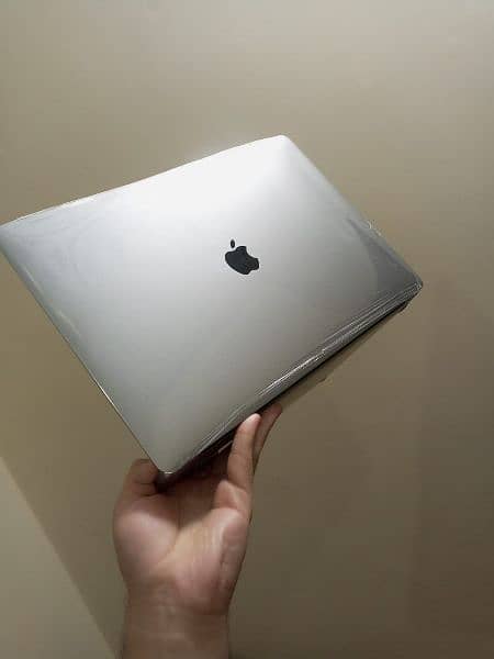 APPLE MACBOOK PRO 2019 3