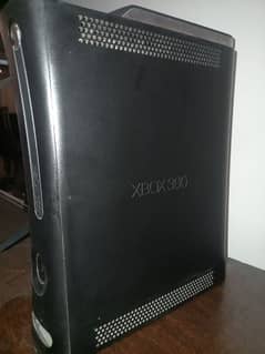 XBOX 360 1 TERA BITE MEMORY 200 GAMES 2 wireless controllers