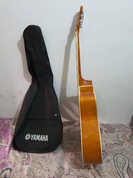 Guitar new condition 4