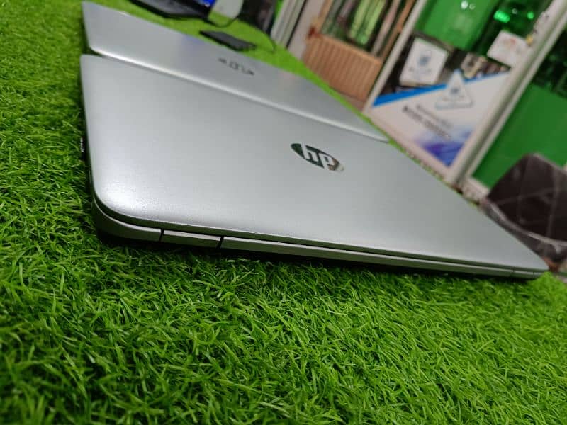 6th Gen*Core i5*8GB Ram*256ssd*Hp Elitebook 820 G3*BL *3+Hour Battry 8