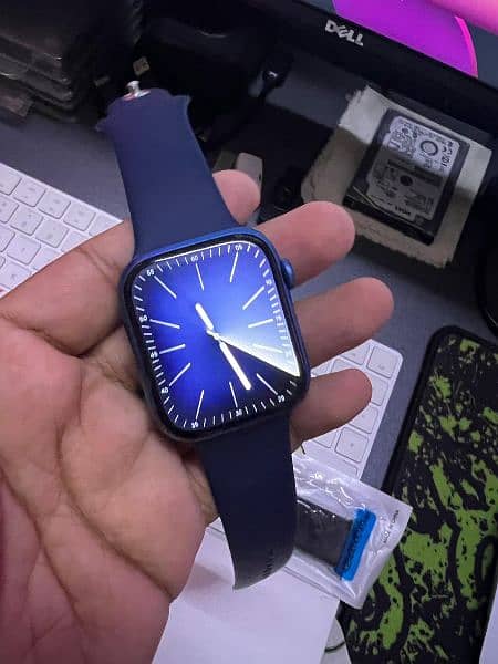 Apple Watch Series 7 9