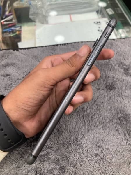 iPhone 8 Plus 256GB PTA 5