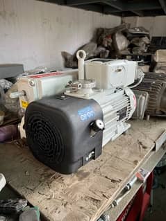 LEYBOLD SOGEVAC SV65 Vacuum Pump