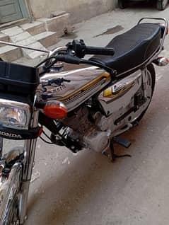 Honda CG-125 Special Edition, self start own name isd reg 0