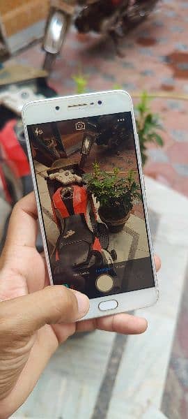 vivo x7 pro 6gb 128 gb PUBG running  dull sim 5