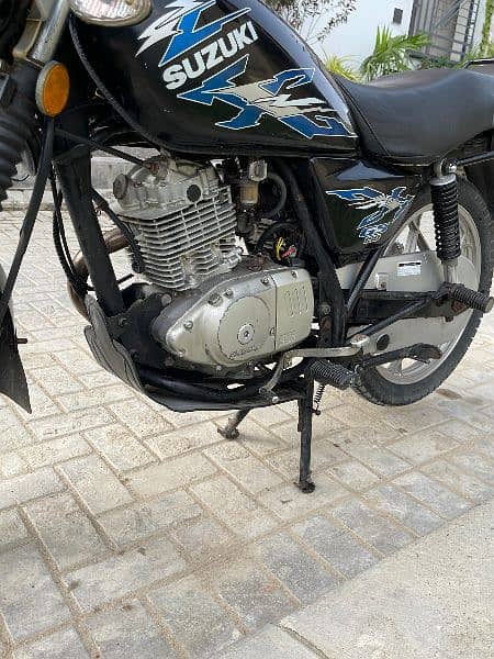 suzuki gs 150 SE 4