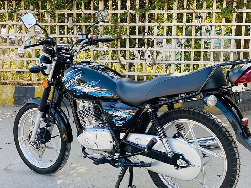 Suzuki GS150SE 2022 Model Golden Number 2