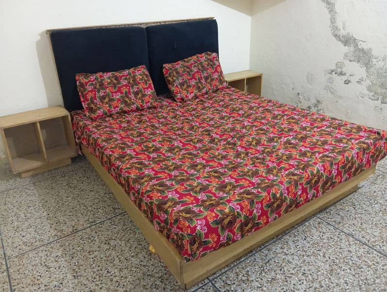 Double bed with side tables and Matress 0