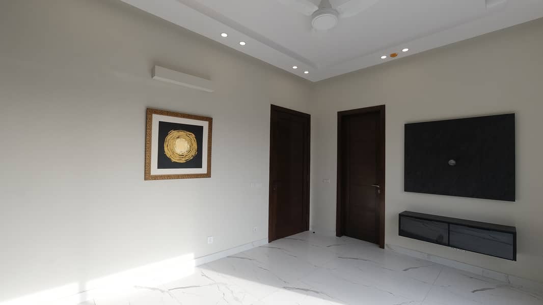 12 Marla House For Sale In AA Block Phase 4 DHA Defence Lahore. 19