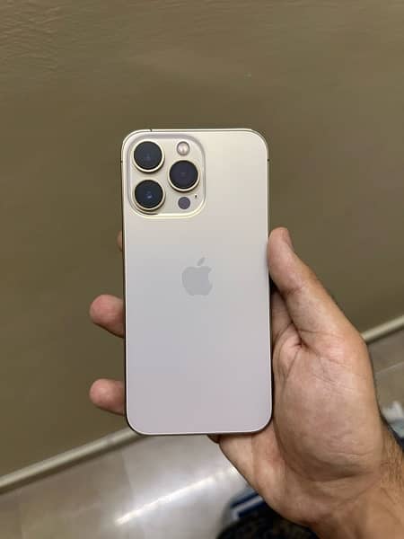 iPhone 13 pro ( NON PTA ) 0