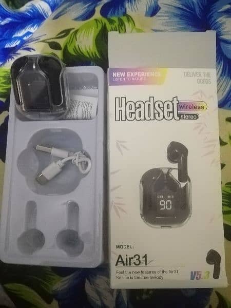 earphone a31 transparent 2