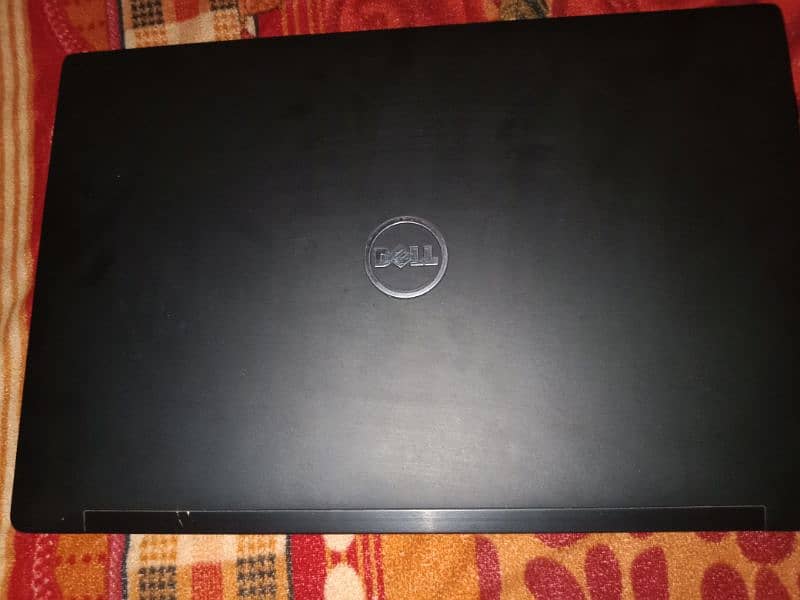 Intel (R) core (TM)i7 6th Gen 8GB RAM 256GB 1