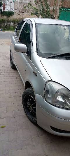 Toyota Vitz 2004 0