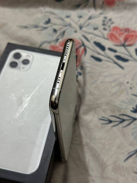 Apple iPhone 11 pro 256gb factory unlock non pta 5