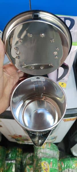 Electric kettle (Philips) 4