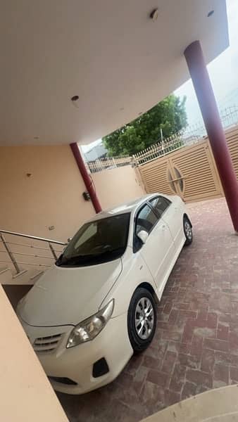 Toyota Corolla GLI 2011/12 1