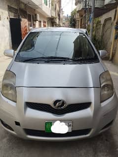 Toyota Vitz 2005