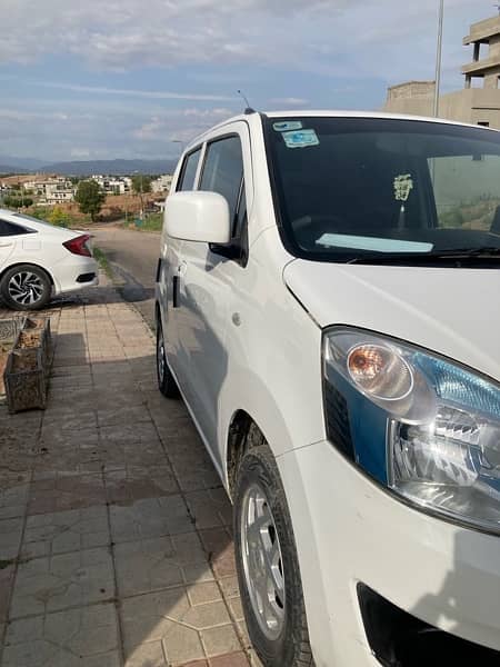 Suzuki Wagon R 2018 9