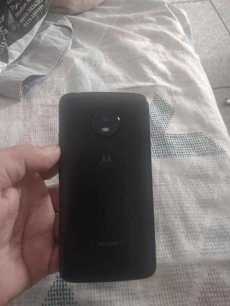 Moto E4 Mobile 2