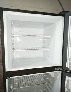 Brand New condition Haire fridge only 1 moth used  03095449689