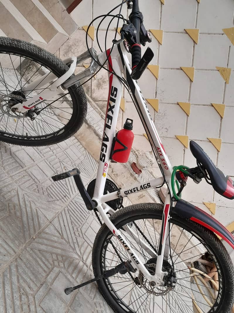 BYCYCLE IN GOOD CONDITION ALMOST NEW 8