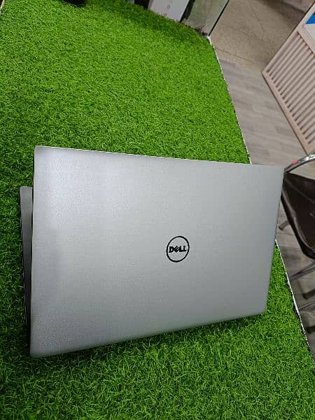 Dell Xps 13-9560 Touch""7th Gen**Core i5**8GB Ram**256GB SSD**BL Key 6