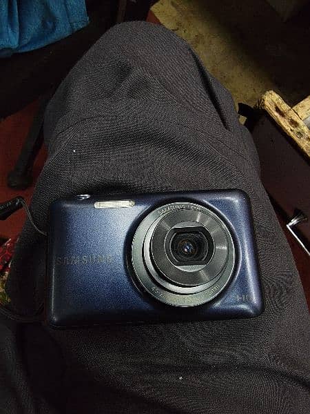 Samsung ES95 camera 9/10 3