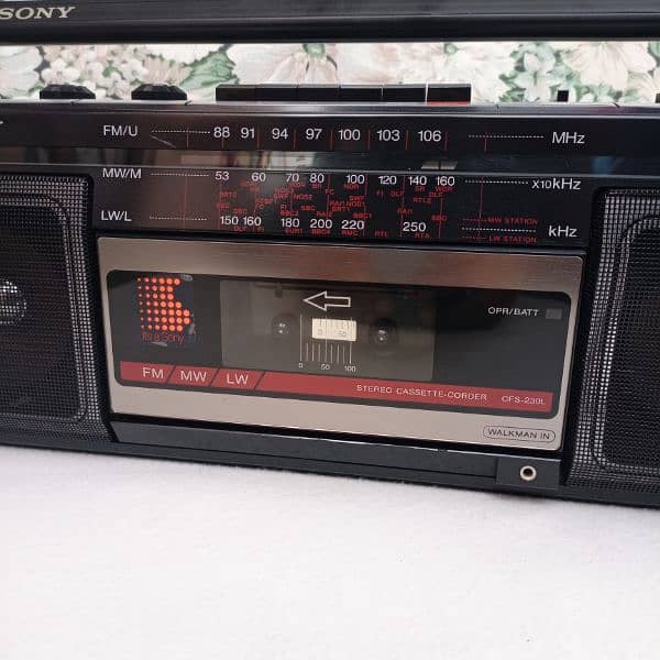 Sony Tape recorder & 3 Band Radio 6