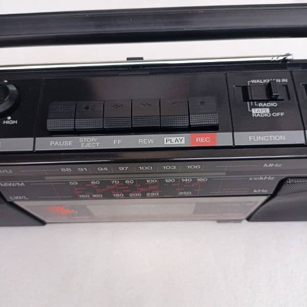 Sony Tape recorder & 3 Band Radio 10