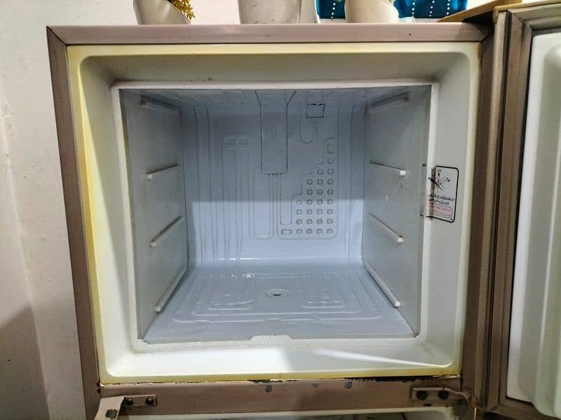 Dawlance Refrigerator 2