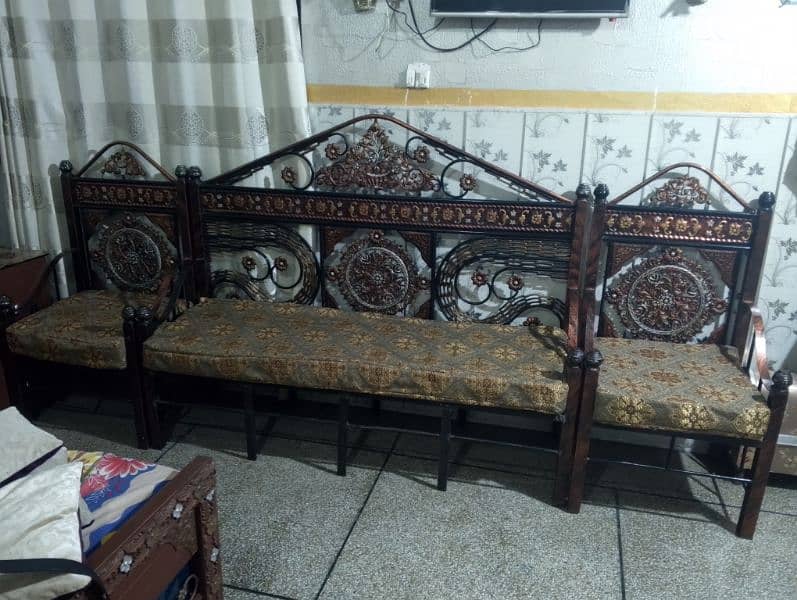 5 seater Full Iron Sofa Set New Condition For Sale 4