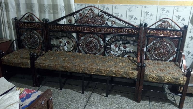 5 seater Full Iron Sofa Set New Condition For Sale 6