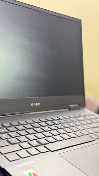 HP OMEN 15 ( just like brand new ) 5