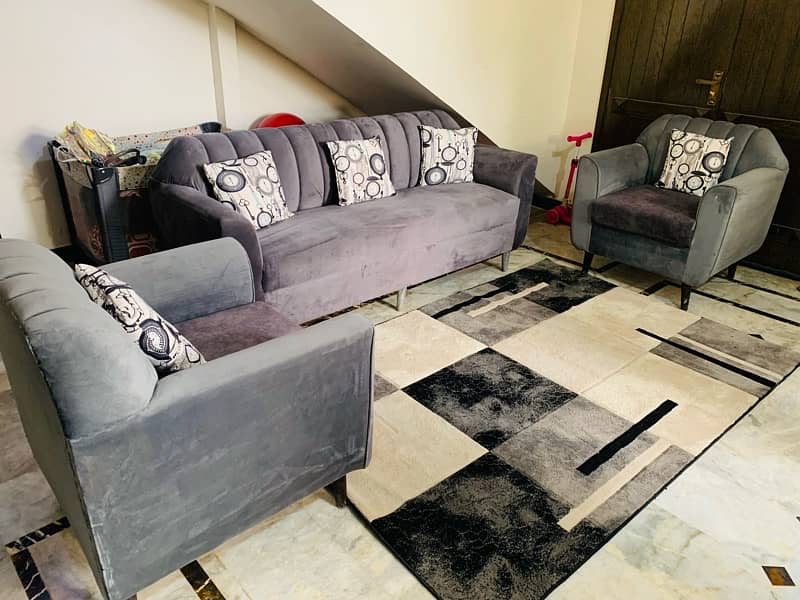 7 Seater Sofa Set - Excellent Condition 2