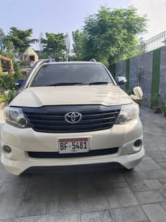 Toyota Fortuner 2.7 vvti 2015