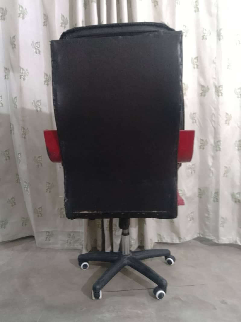 Office Chair / Computer Chair Available for sale 2