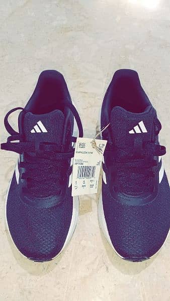 original Brand new Adidas Shoes RUNFALCON 3.0 7