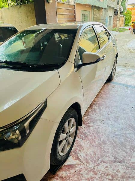 Toyota Altis Grande 2017 3